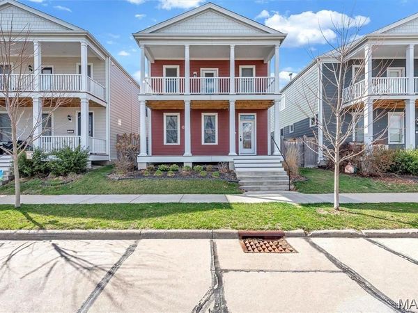 5044 Arpent Street , St Charles, MO 63301