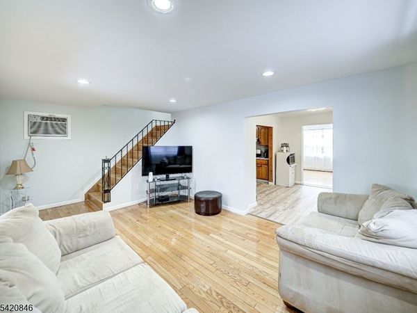 32 Montgomery St, Bloomfield, NJ 07003