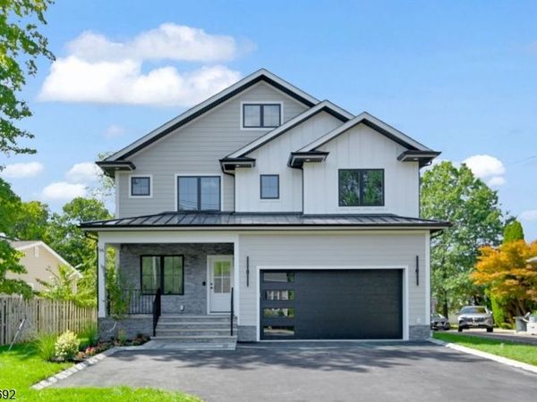 94 E Cedar St, Livingston, NJ 07039