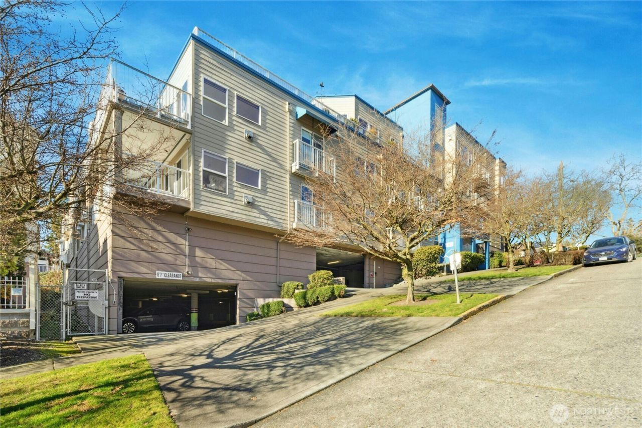 3919 Latona Avenue Ne, Unit C1, Seattle, WA 98105