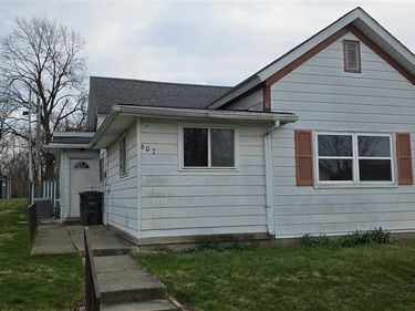 607 W 5th St, Connersville, IN 47331
