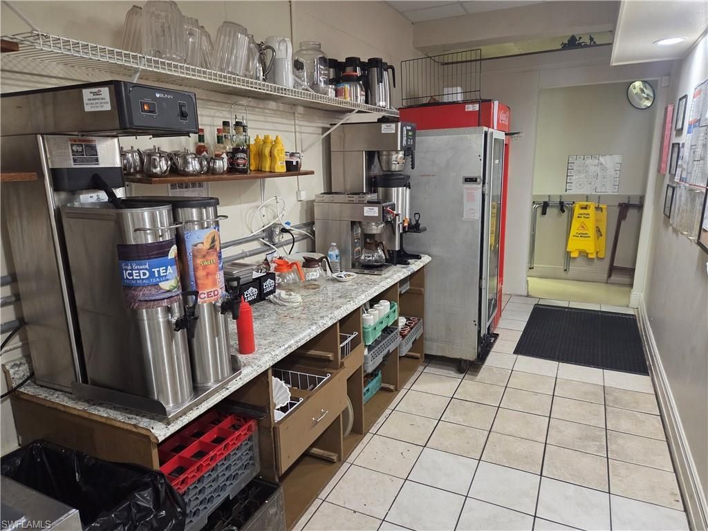 1303 Del Prado Blvd S, Cape Coral, FL 33990 Photo