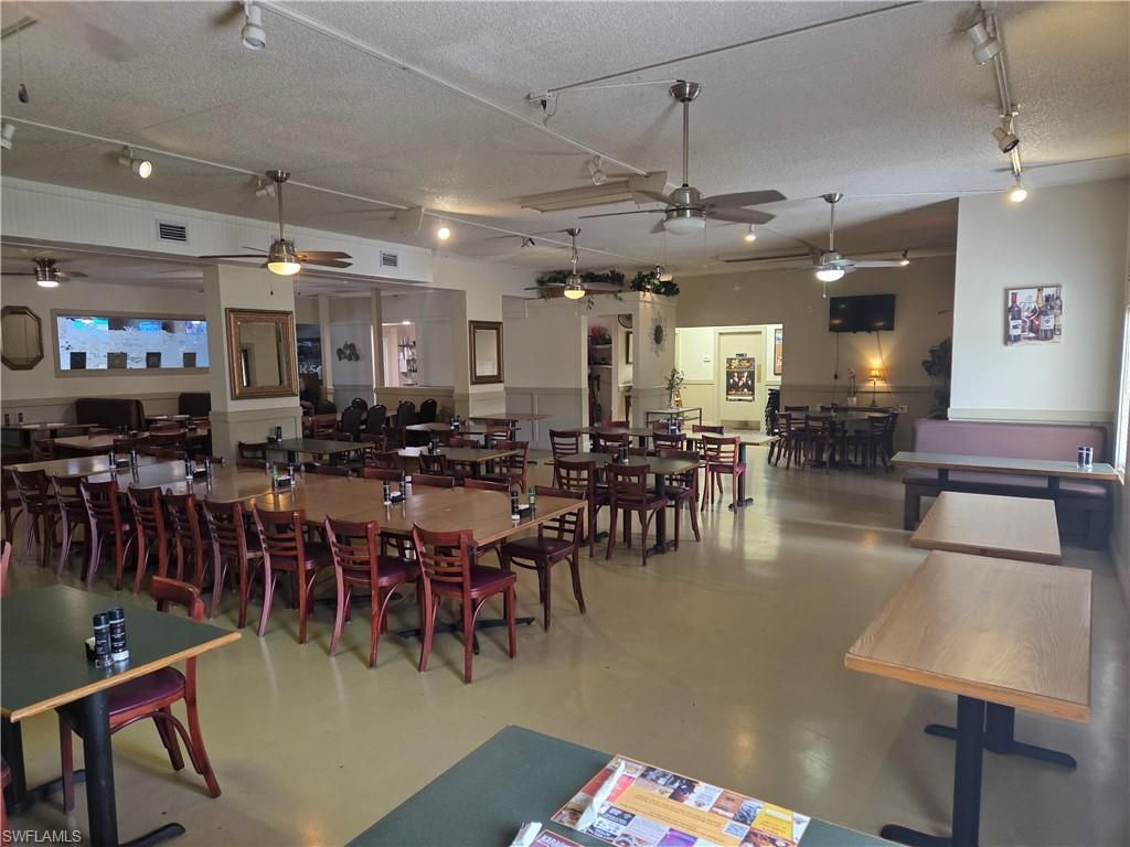 1303 Del Prado Blvd S, Cape Coral, FL 33990 Photo