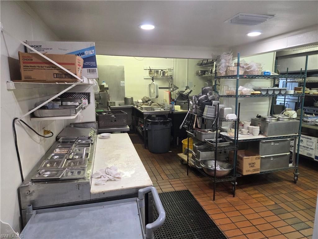 1303 Del Prado Blvd S, Cape Coral, FL 33990 Photo