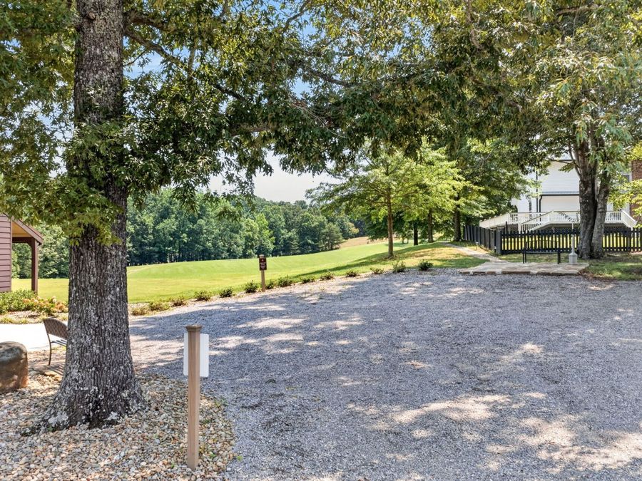 Property Image 100