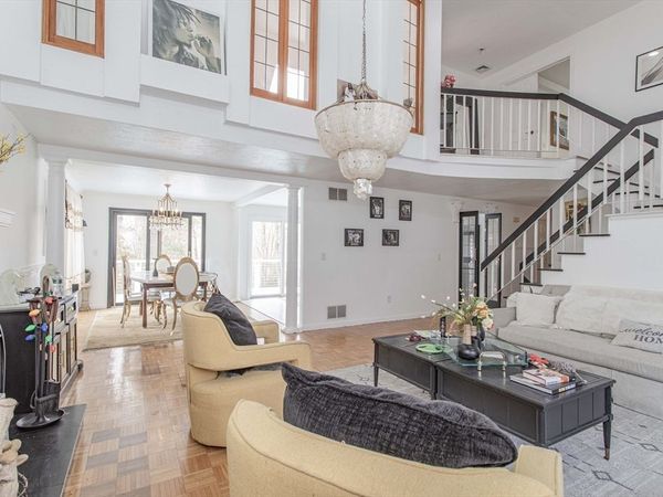 89 Lucas Dr, Stoughton, MA 02072