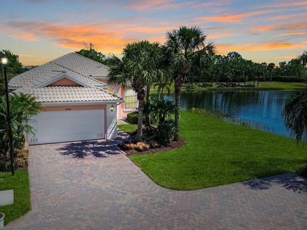 11319 SW Rockingham Drive, Port St. Lucie, FL 34987