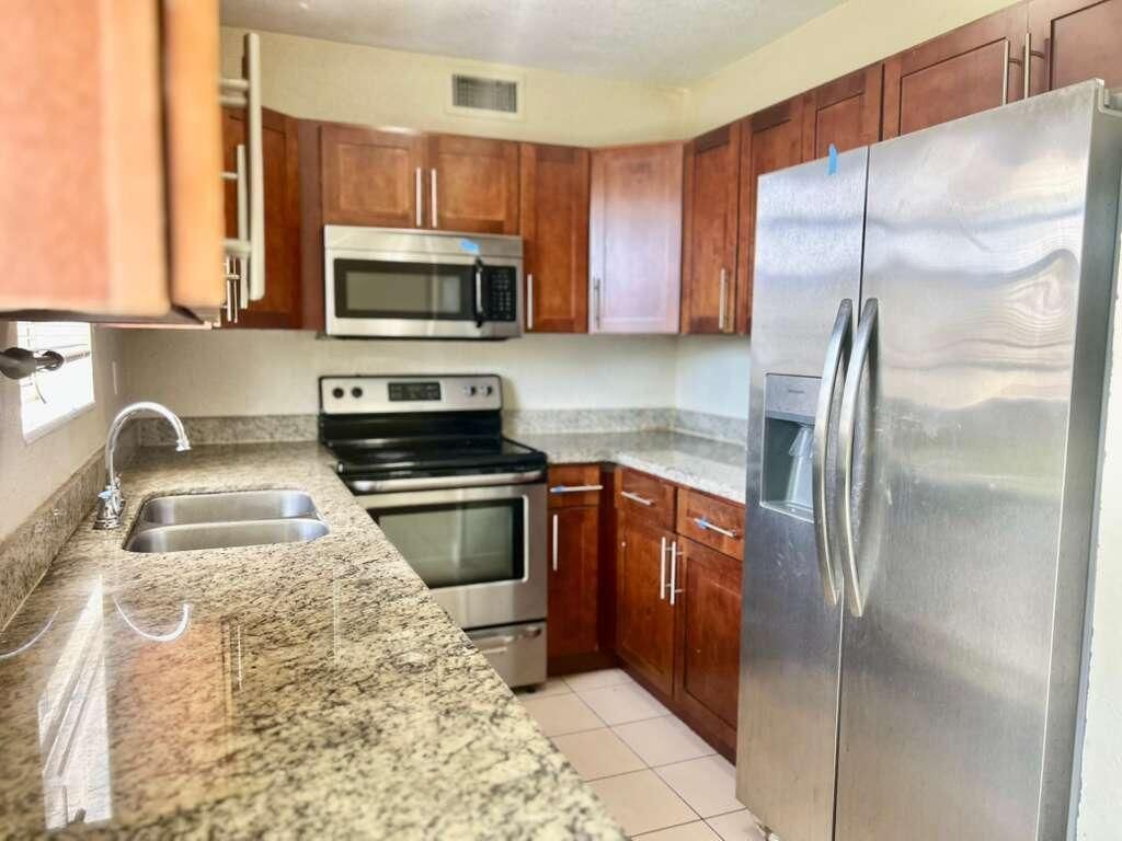 11750 SW 171st Terrace, Miami, FL 33177 Photo