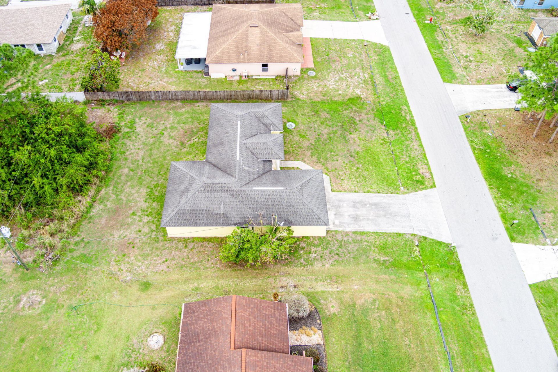 1566 SE Sutton Street, Port Saint Lucie, FL 34983 Photo