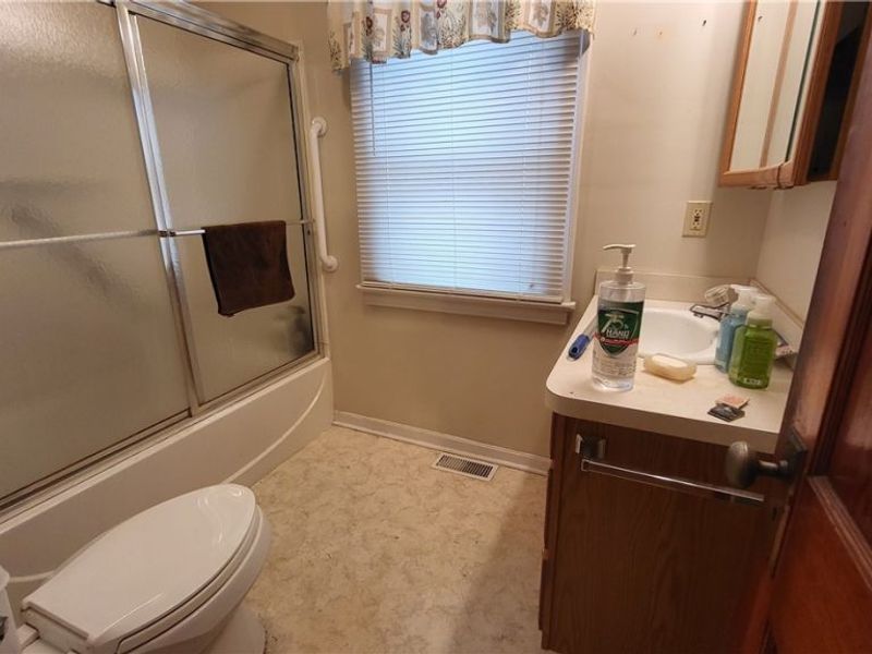 5520 Northcliff Avenue , Cleveland, OH 44144 Photo 12