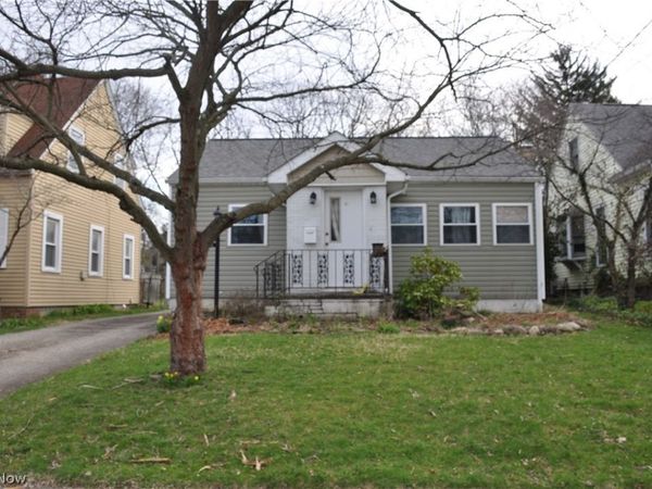 175 Harcourt Drive , Akron, OH 44313