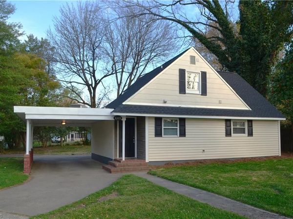 1301 Summit Avenue, Greensboro, NC 27405
