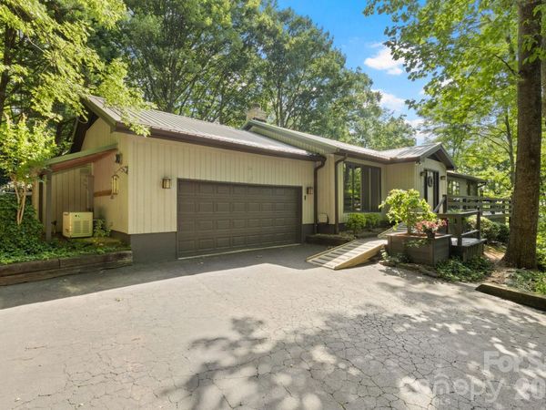 56 Cardinal Circle , Tryon, NC 28782