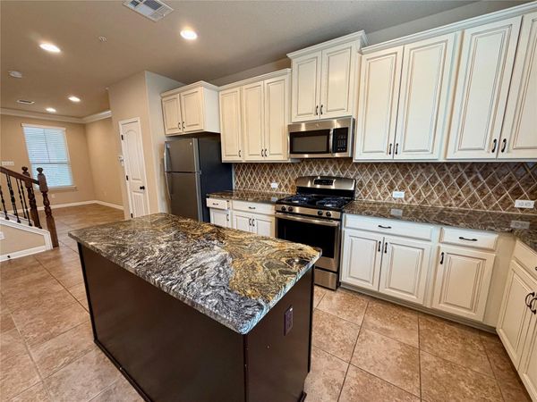 7220 Wyoming Springs DR, Unit 1302, Round Rock, TX 78681