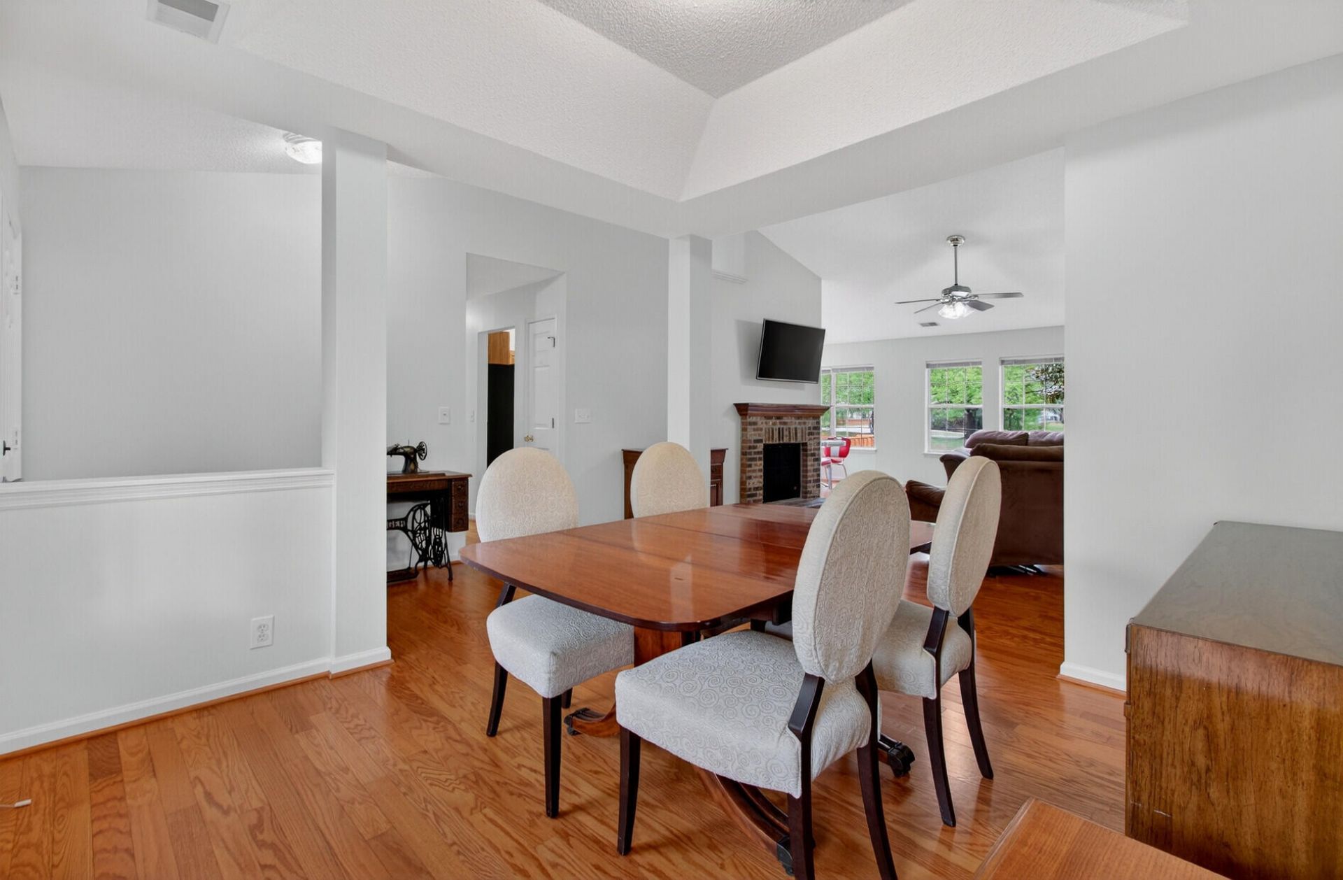 3224 Hunters Rest Drive Photo 7