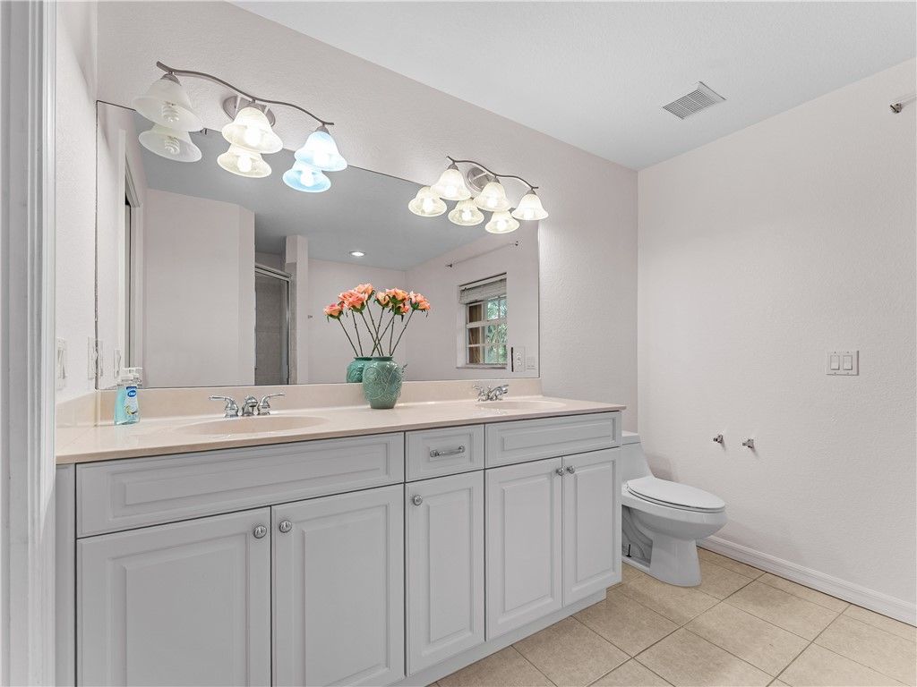 430 SE Thanksgiving Avenue, Port Saint Lucie, FL 34984 Photo