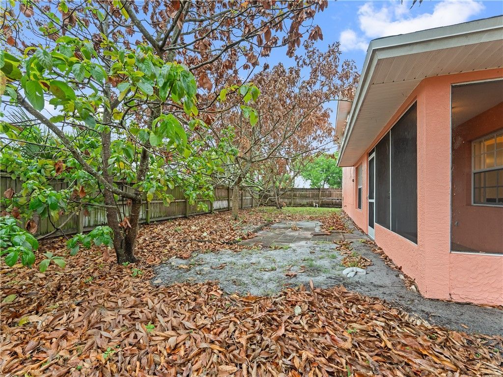 430 SE Thanksgiving Avenue, Port Saint Lucie, FL 34984 Photo