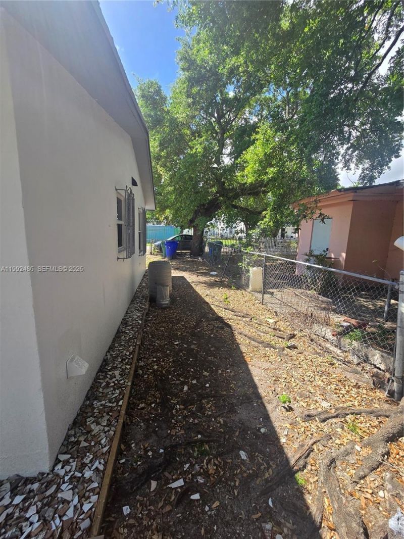 6231 NE 1st Ave , Unit 2, Miami, FL 33138 Photo