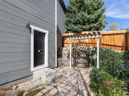 5520 High Rock Way, Sparks, NV 89431 Photo