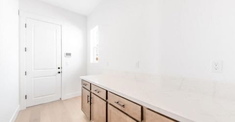 7386 Misty Springs Drive, Unit Windsong 8, Sparks, NV 89436 Photo