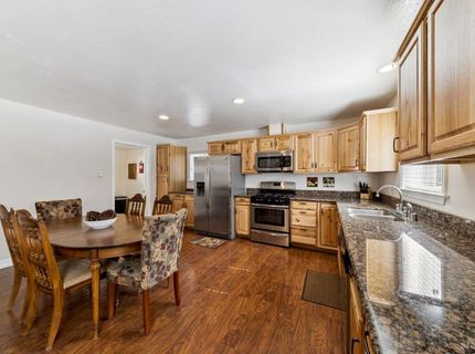 1089 Bowers Avenue, South Lake Tahoe, CA 96150 Photo