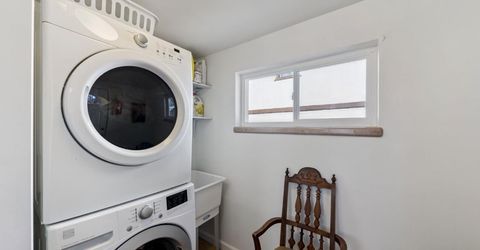 1089 Bowers Avenue, South Lake Tahoe, CA 96150 Photo