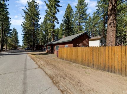 1089 Bowers Avenue, South Lake Tahoe, CA 96150 Photo