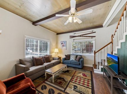 1089 Bowers Avenue, South Lake Tahoe, CA 96150 Photo