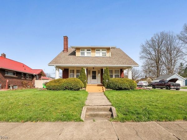 2144 Ridgewood Avenue, Alliance, OH 44601