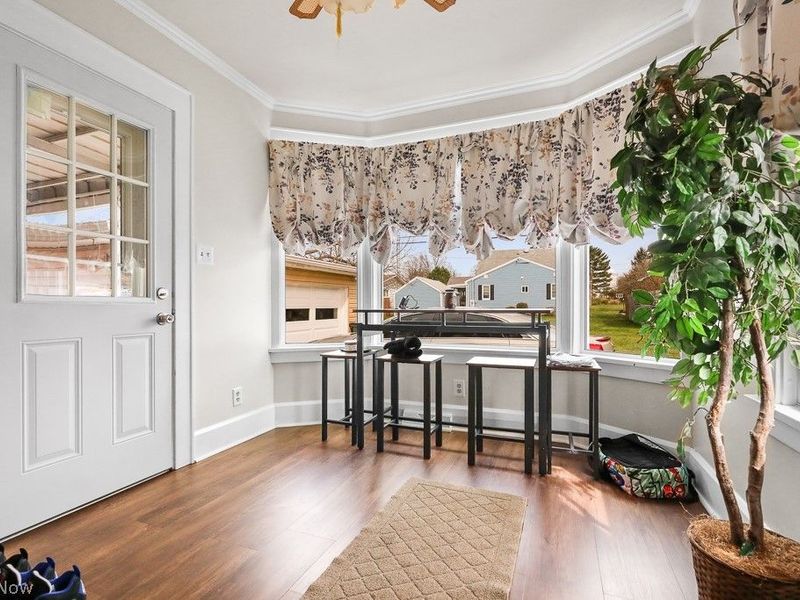 2144 Ridgewood Avenue, Alliance, OH 44601 Photo 2