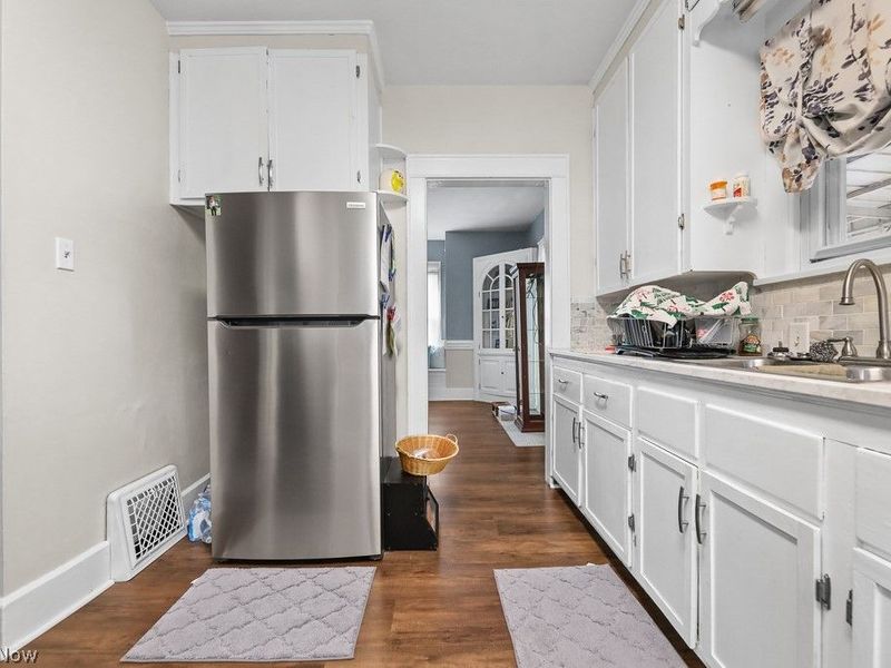 2144 Ridgewood Avenue, Alliance, OH 44601 Photo 6