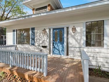 2250 Lipscomb Street, Fort Worth, TX 76110