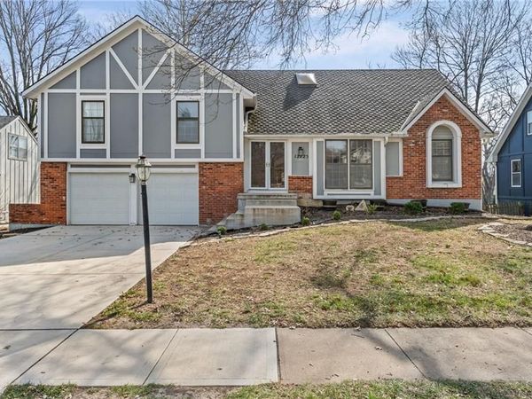 12725 W 116th Street, Overland Park, KS 66210