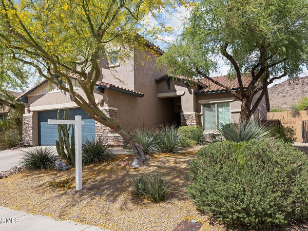 8456 W QUAIL TRACK Drive, Peoria, AZ 85383