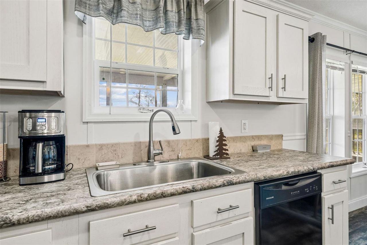 108 Sandra Lane , Crescent City, FL 32112 Photo