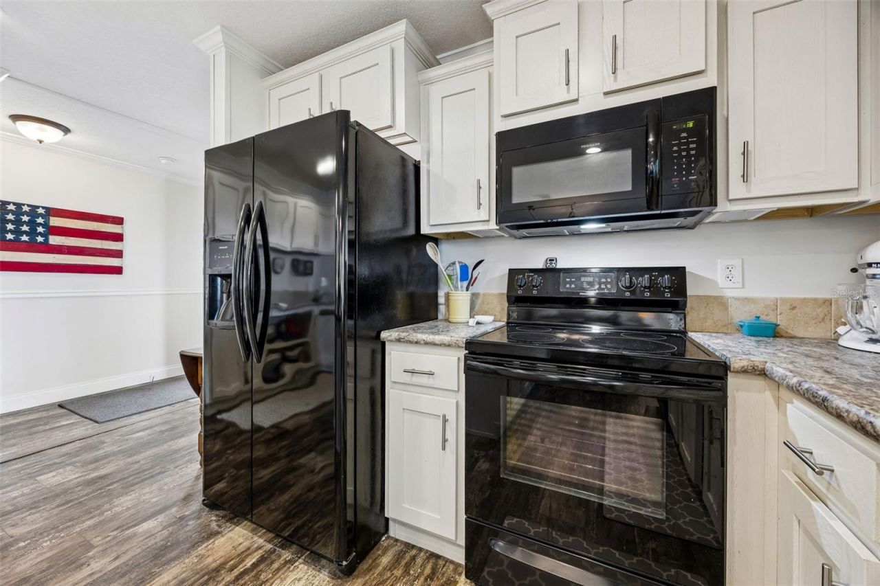 108 Sandra Lane , Crescent City, FL 32112 Photo