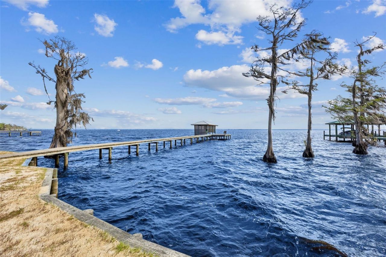 108 Sandra Lane , Crescent City, FL 32112 Photo