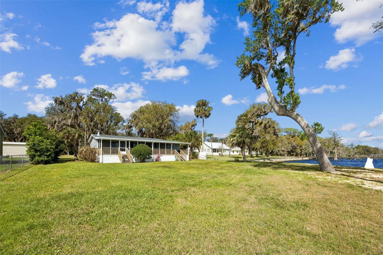 108 Sandra Lane , Crescent City, FL 32112 Photo