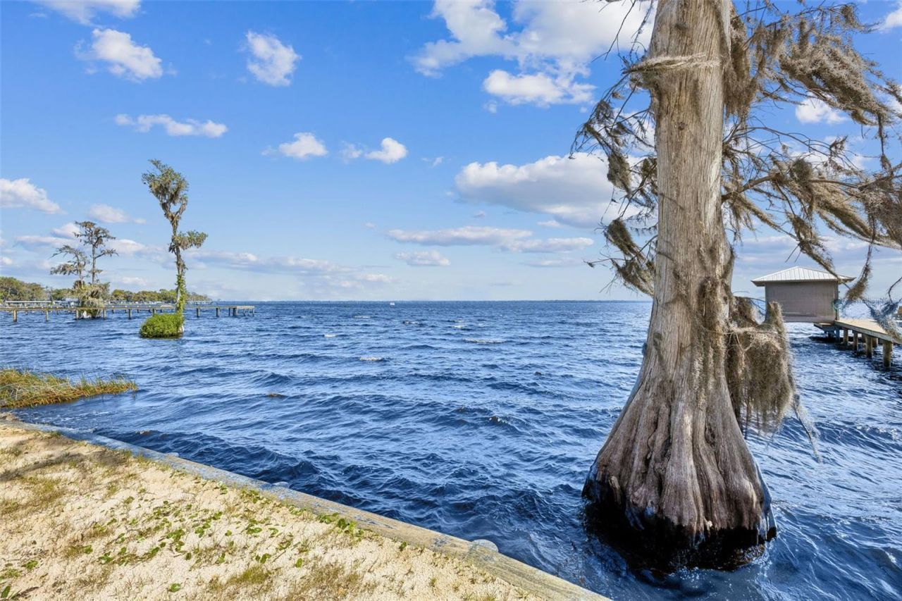 108 Sandra Lane , Crescent City, FL 32112 Photo