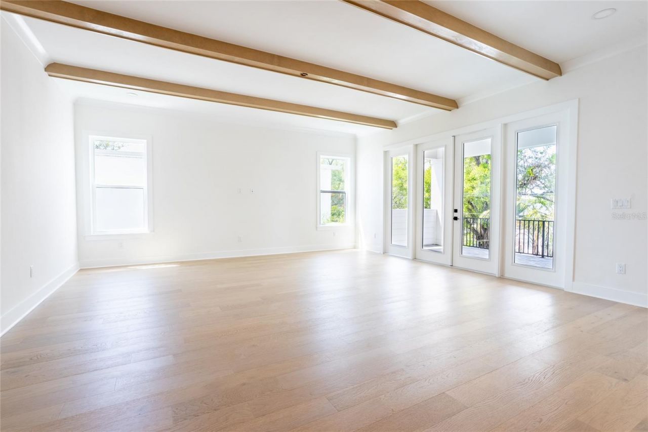 1851 Mississippi Avenue Ne, Saint Petersburg, FL 33703 Photo