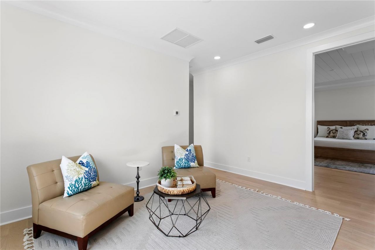 1851 Mississippi Avenue Ne, Saint Petersburg, FL 33703 Photo