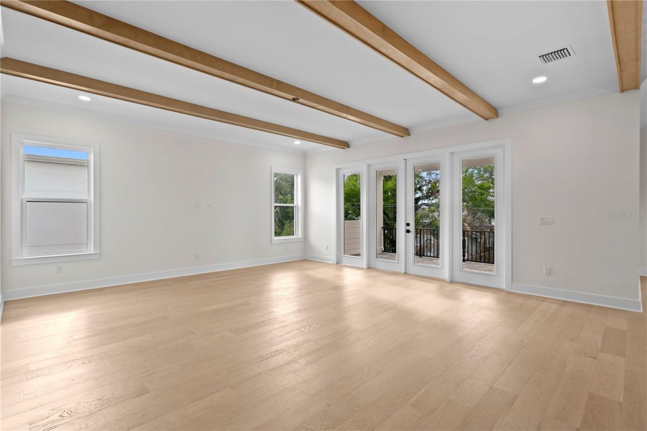 1851 Mississippi Avenue Ne, Saint Petersburg, FL 33703 Photo