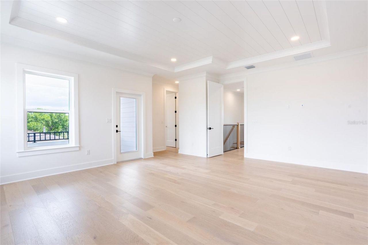 1851 Mississippi Avenue Ne, Saint Petersburg, FL 33703 Photo