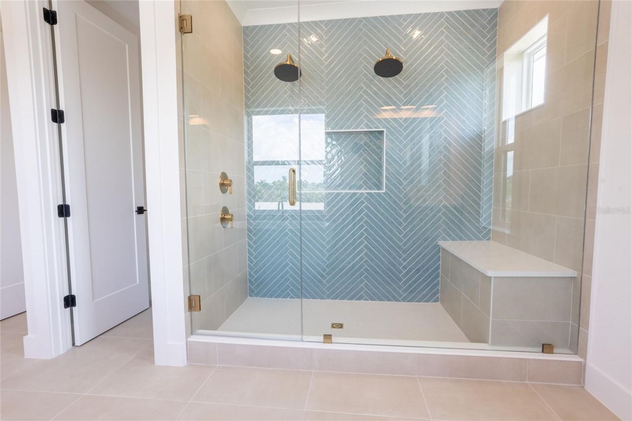 1851 Mississippi Avenue Ne, Saint Petersburg, FL 33703 Photo