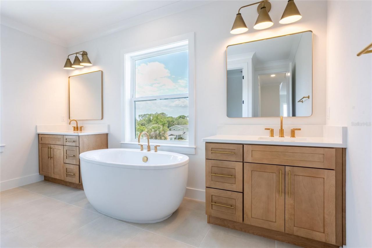 1851 Mississippi Avenue Ne, Saint Petersburg, FL 33703 Photo