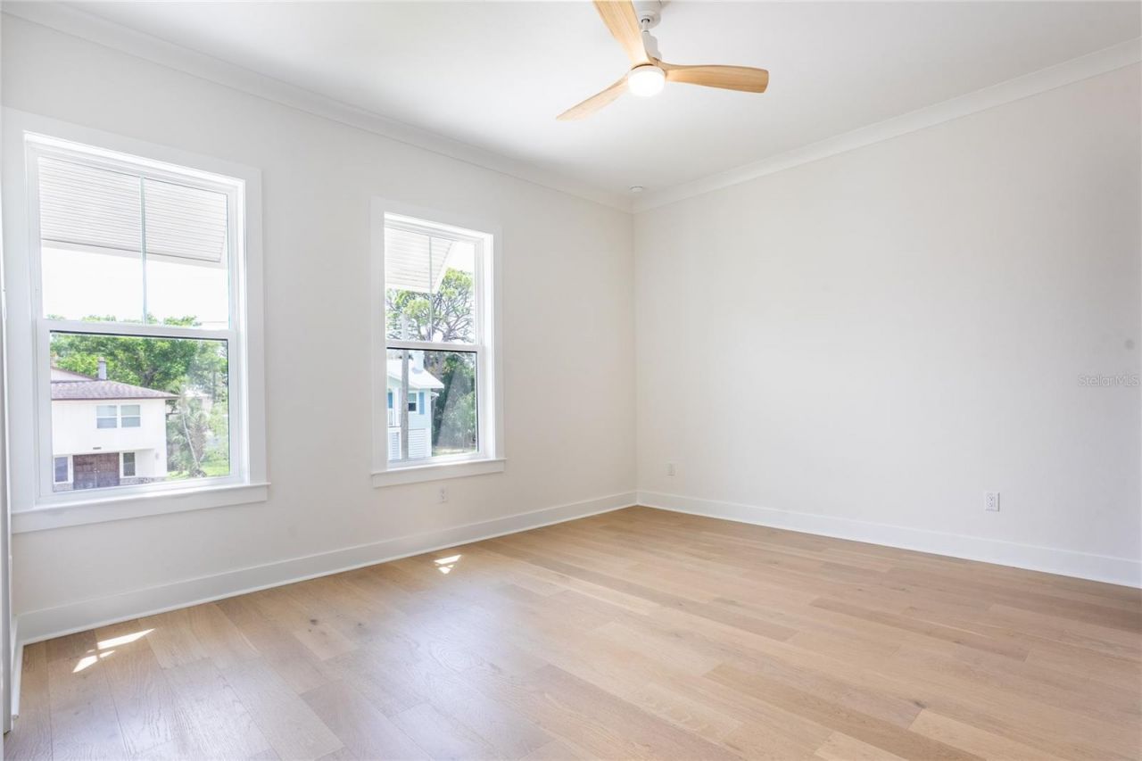 1851 Mississippi Avenue Ne, Saint Petersburg, FL 33703 Photo