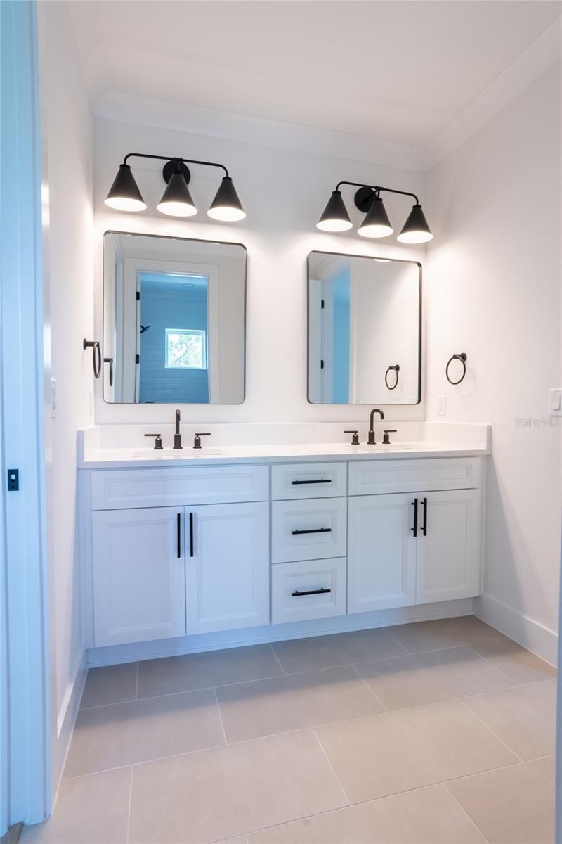 1851 Mississippi Avenue Ne, Saint Petersburg, FL 33703 Photo