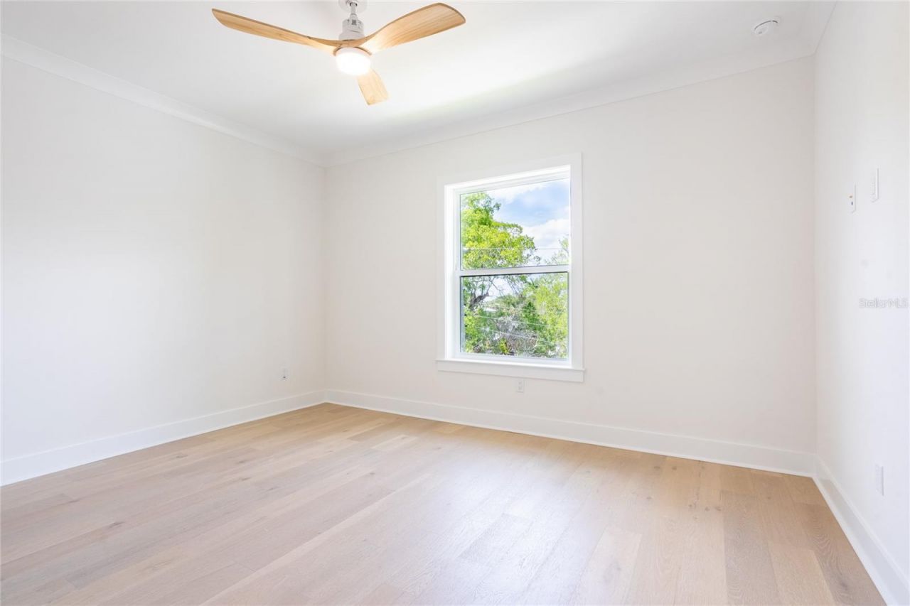 1851 Mississippi Avenue Ne, Saint Petersburg, FL 33703 Photo