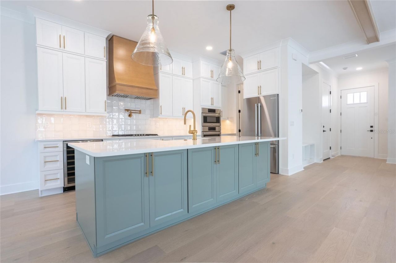 1851 Mississippi Avenue Ne, Saint Petersburg, FL 33703 Photo