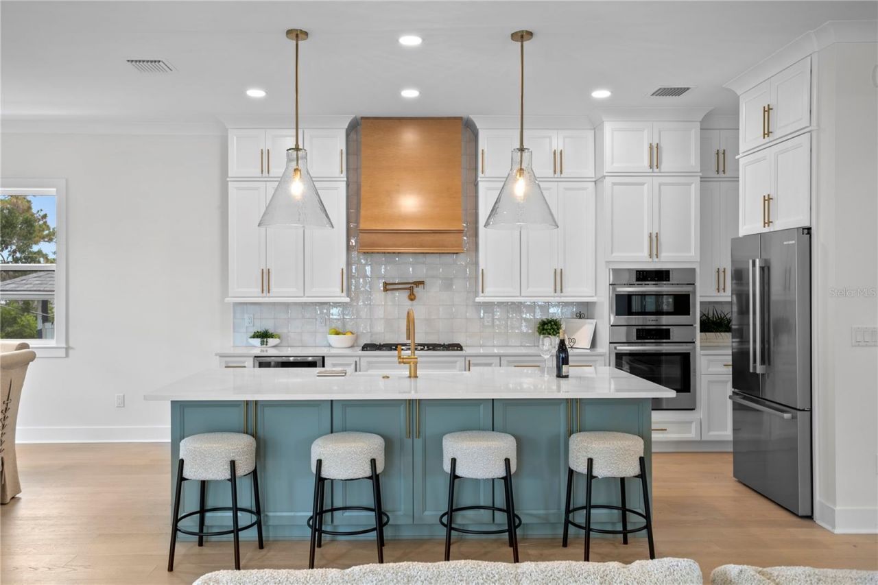 1851 Mississippi Avenue Ne, Saint Petersburg, FL 33703 Photo